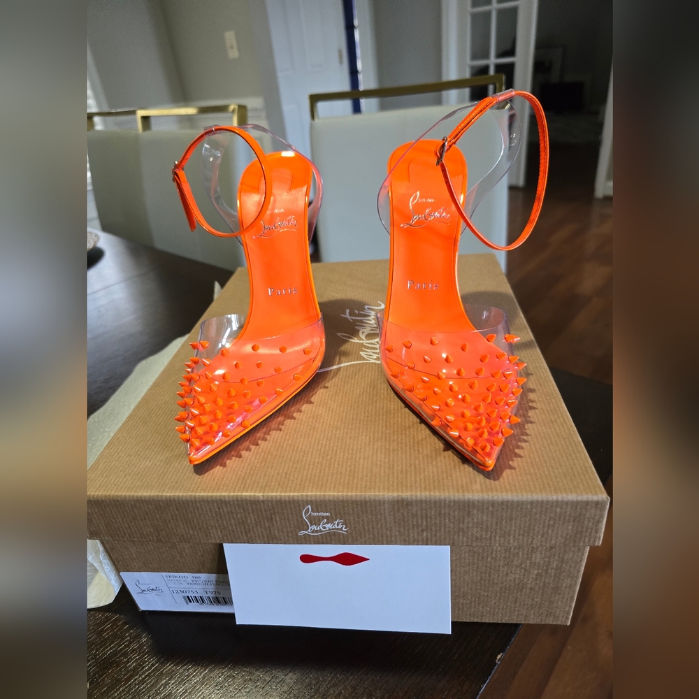 Brand new spikoo 100 Loubs